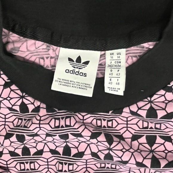 ADIDAS | Crop athletic trefoil geometric graphic tee pink purple - size medium - Picture 7 of 10